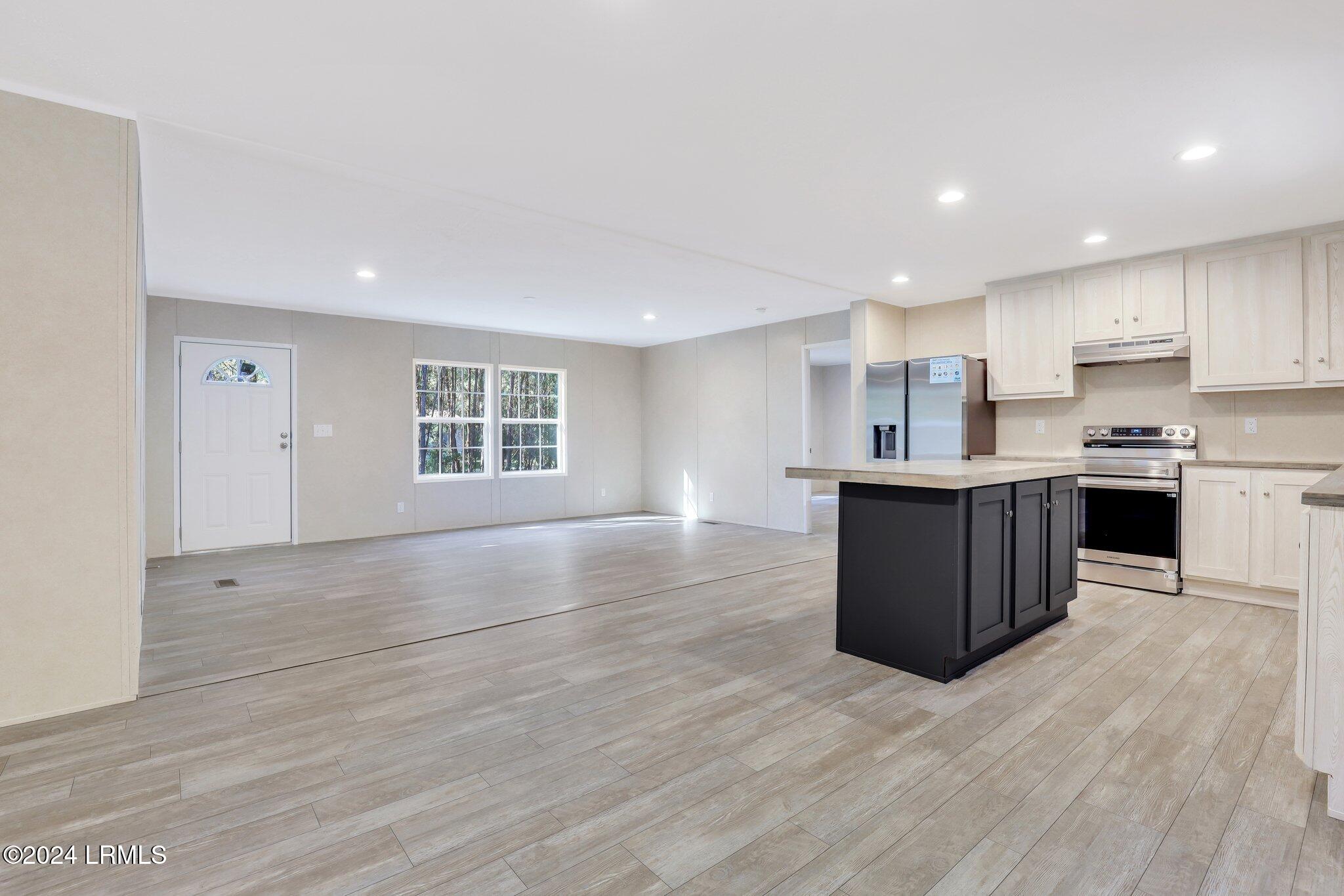 175 Sunny Loop
