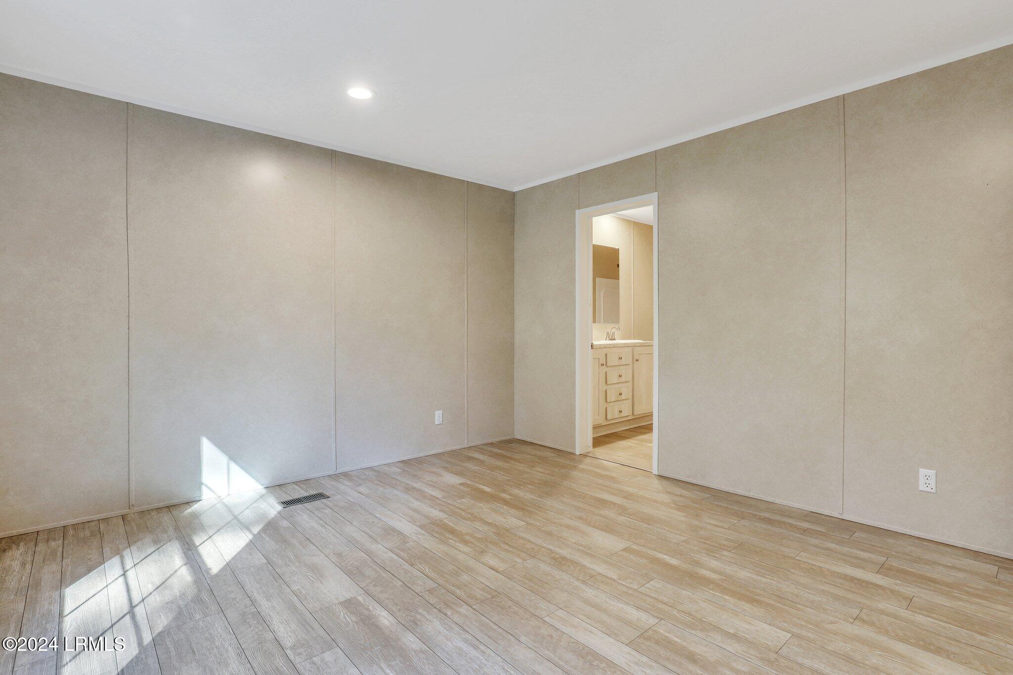 175 Sunny Loop