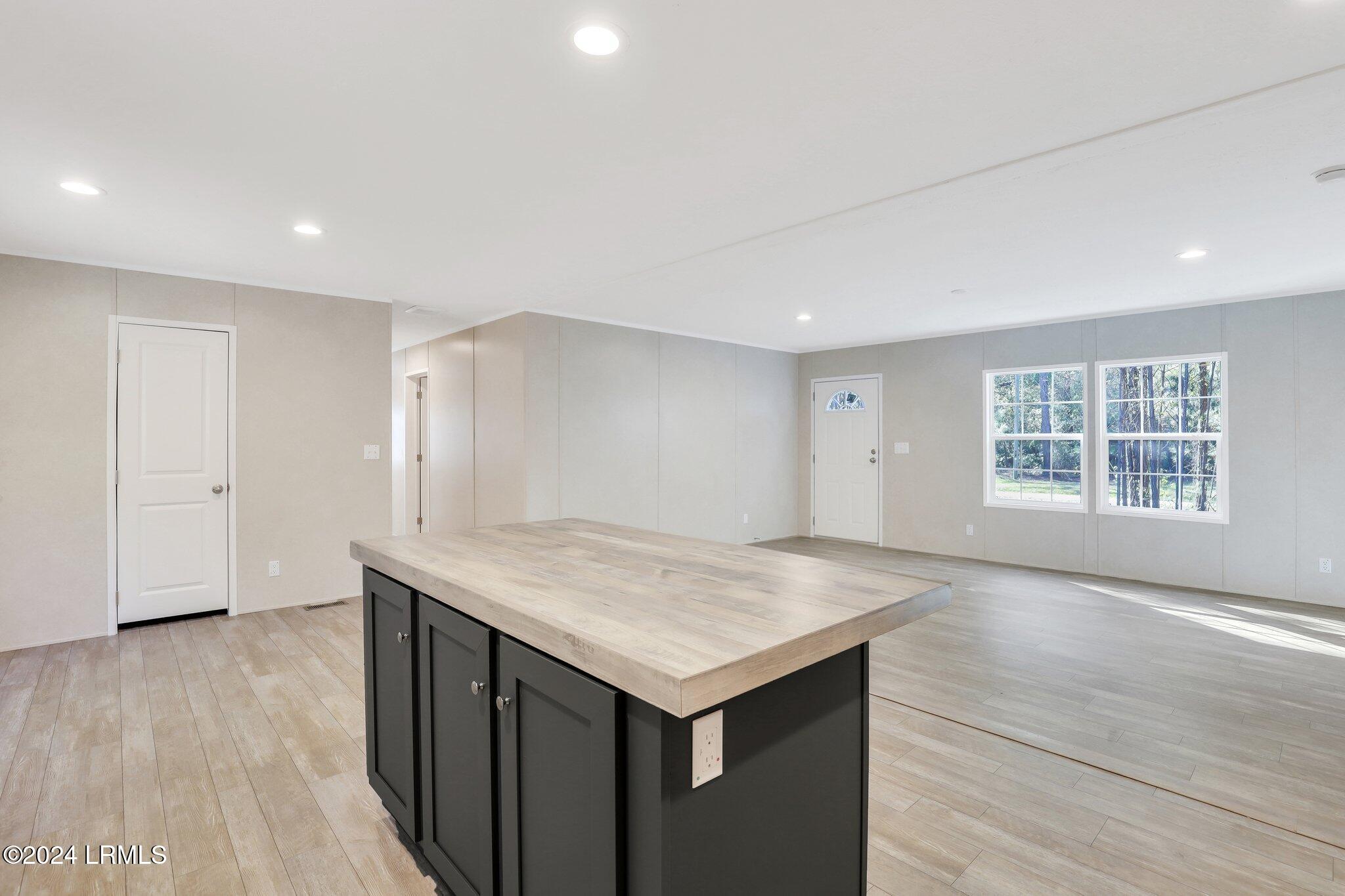175 Sunny Loop