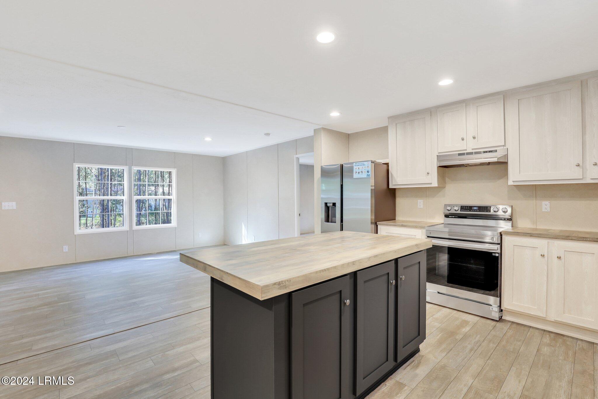175 Sunny Loop
