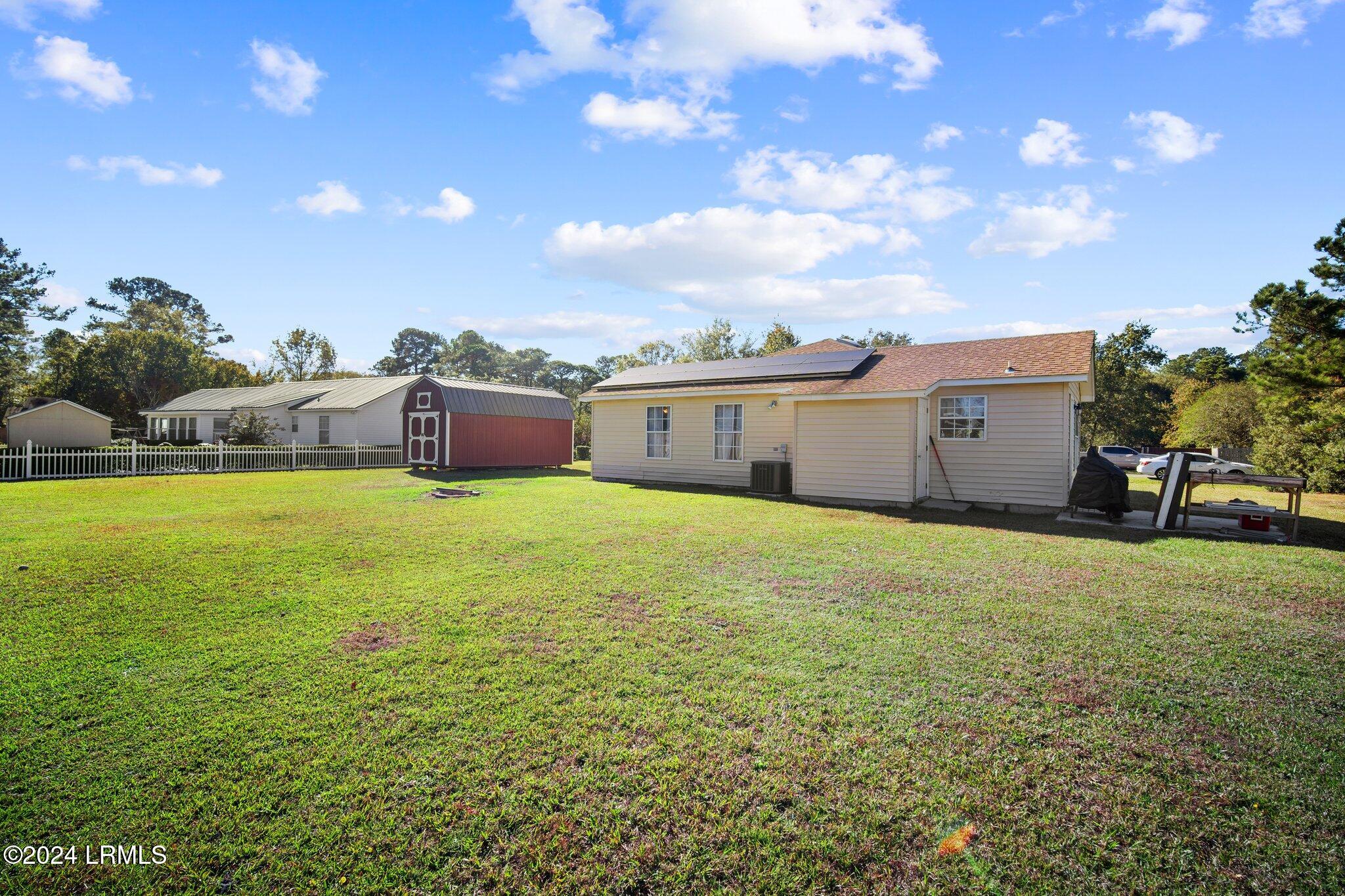 4 Irongate Drive