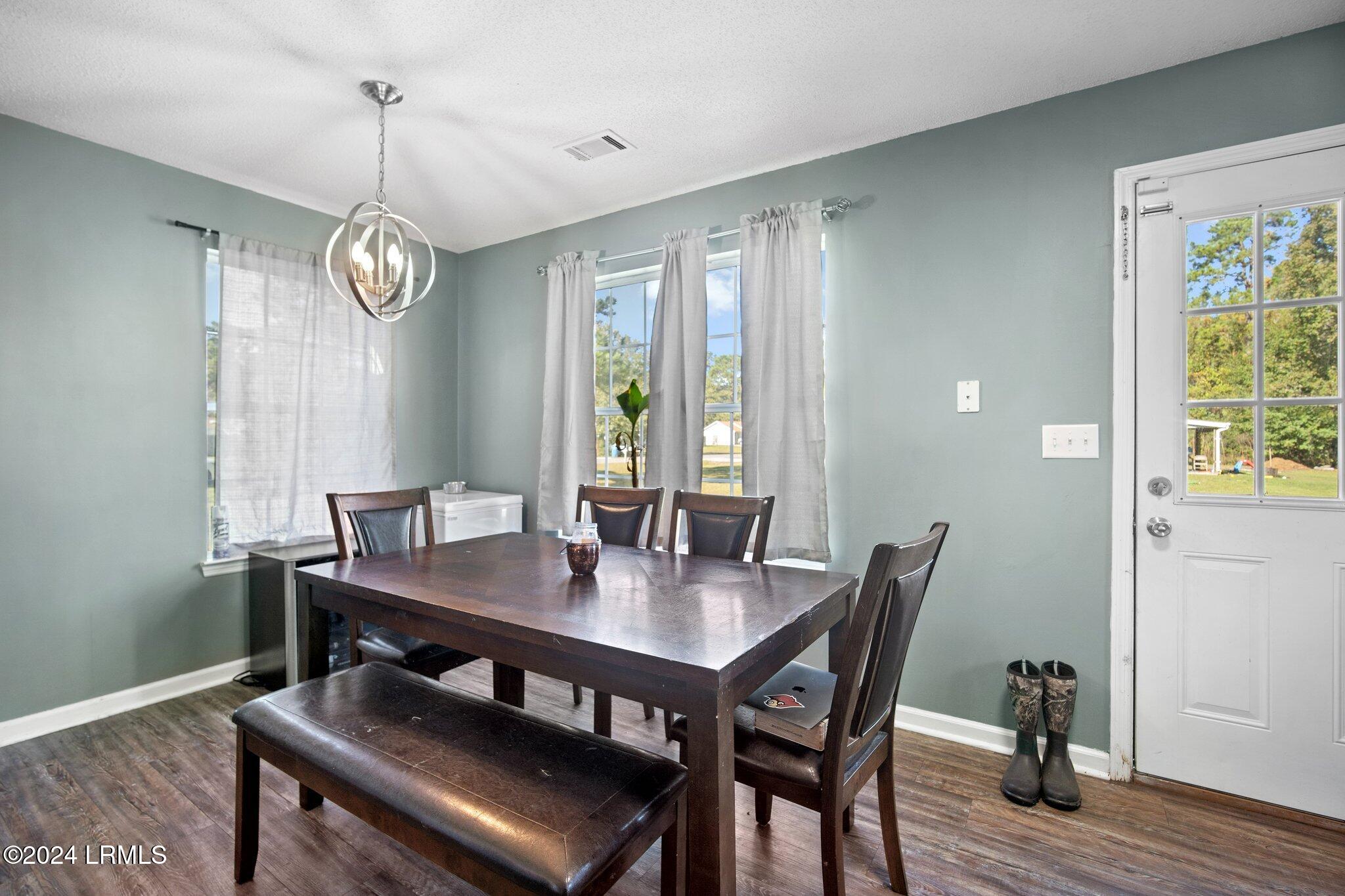 4 Irongate Drive