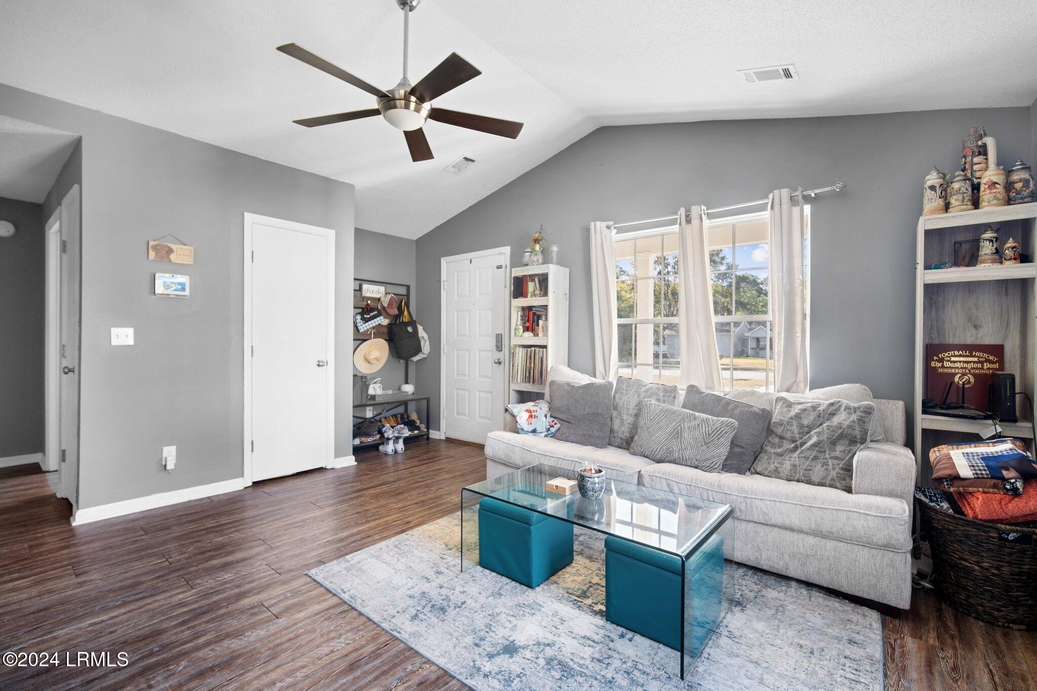 4 Irongate Drive