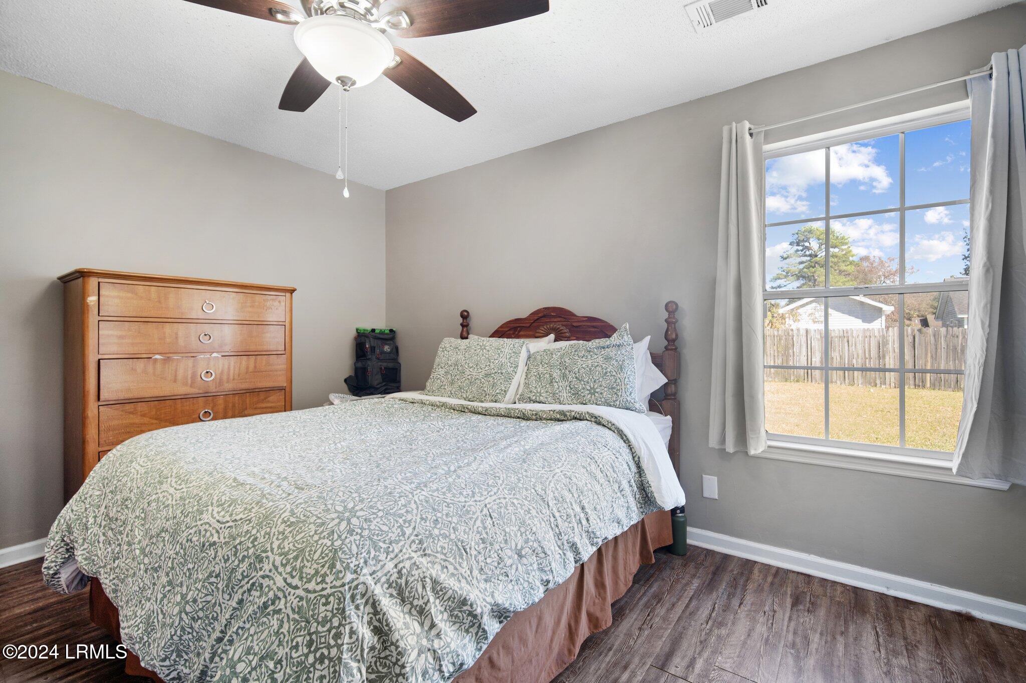 4 Irongate Drive