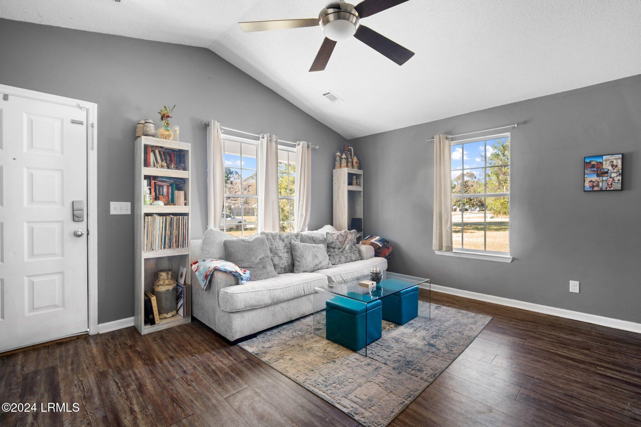 4 Irongate Drive