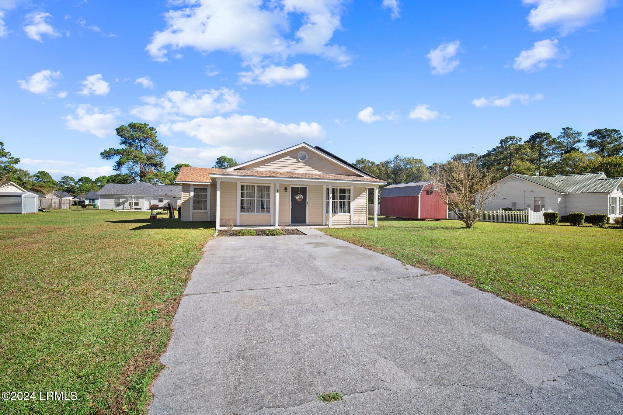 4 Irongate Drive