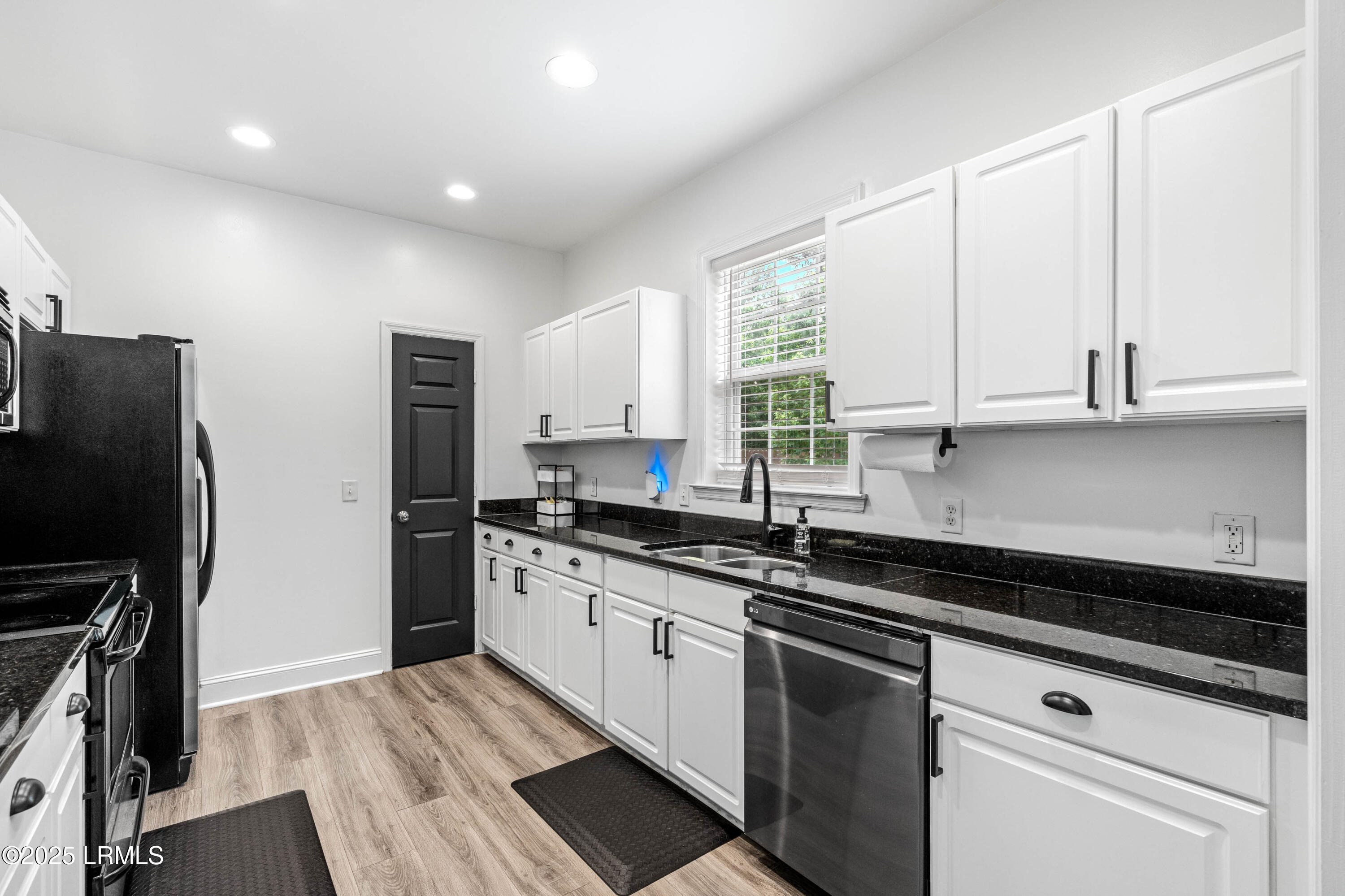 32 Applemint Lane