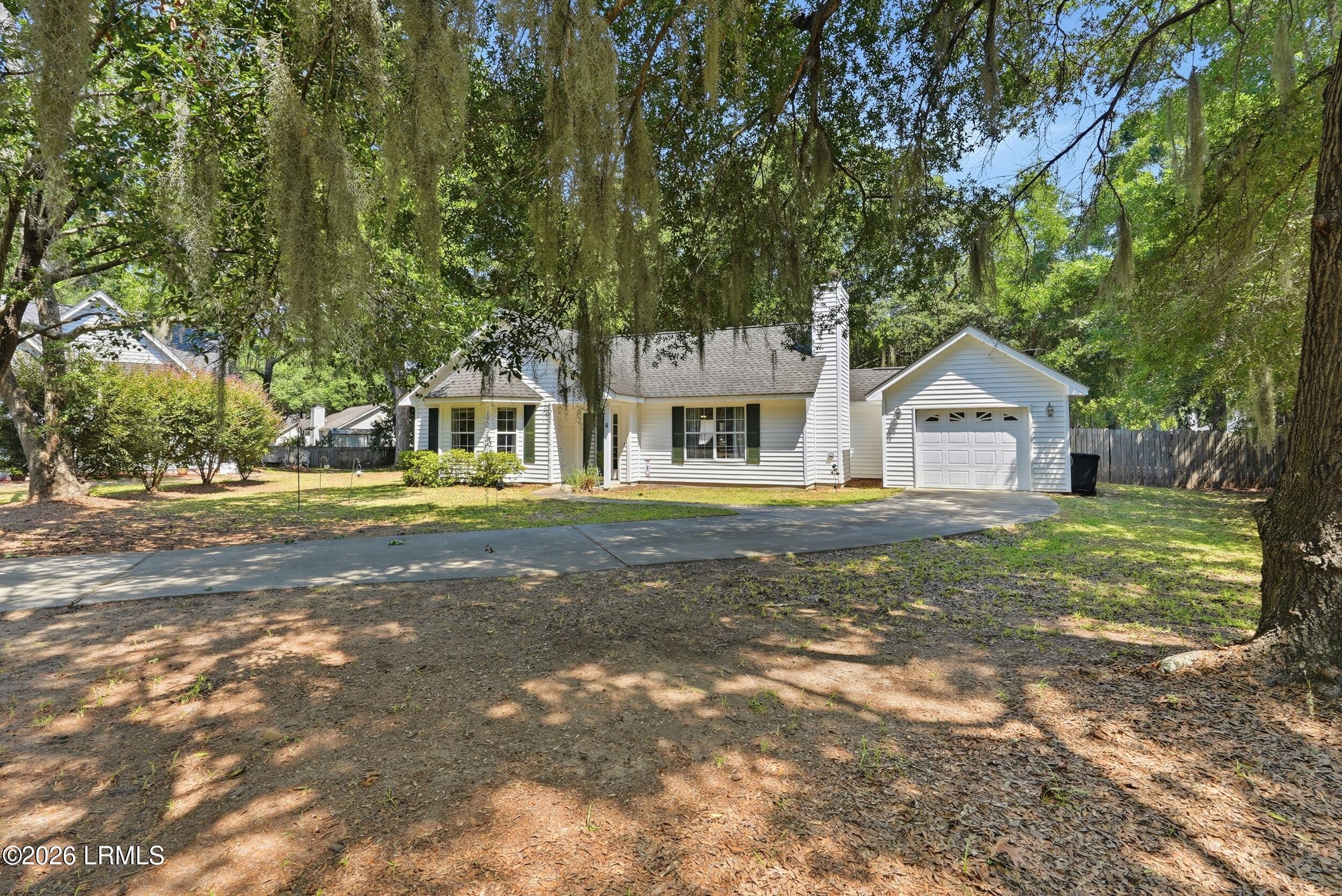 4 Beau Circle