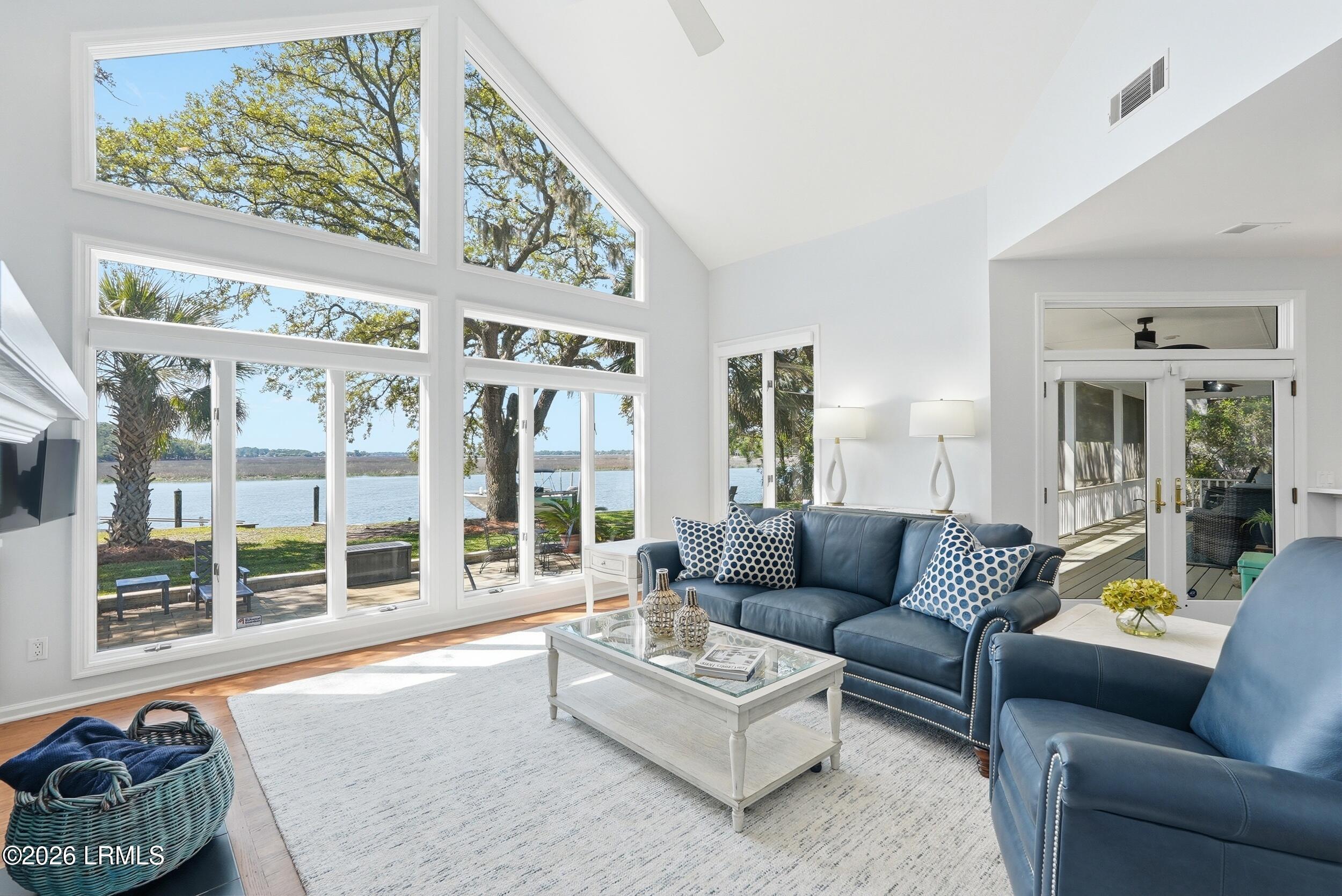 4 Broomfield Lane