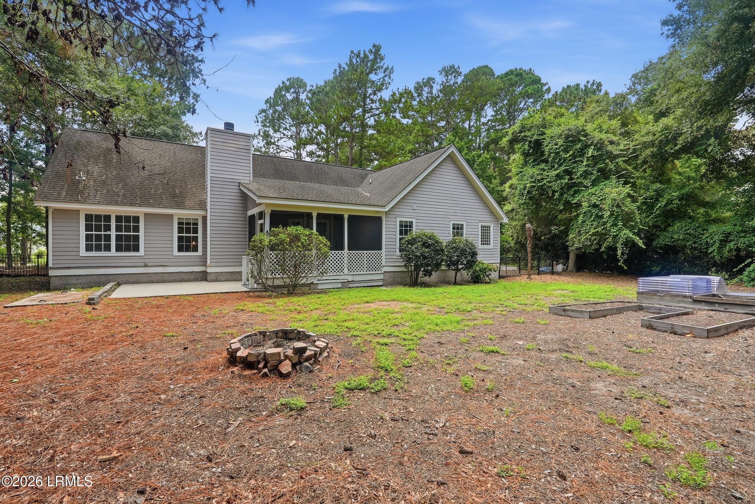24 Pickens Street