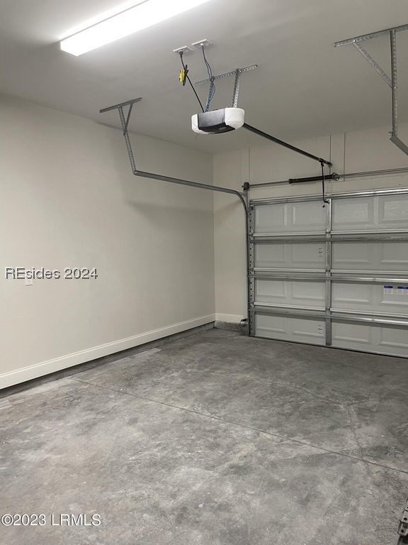 314 Bleeker Street S 23