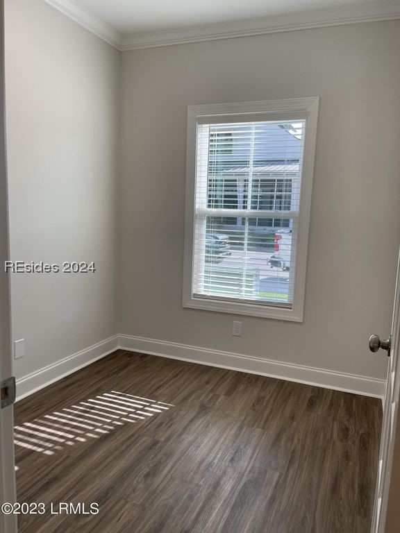314 Bleeker Street S 23