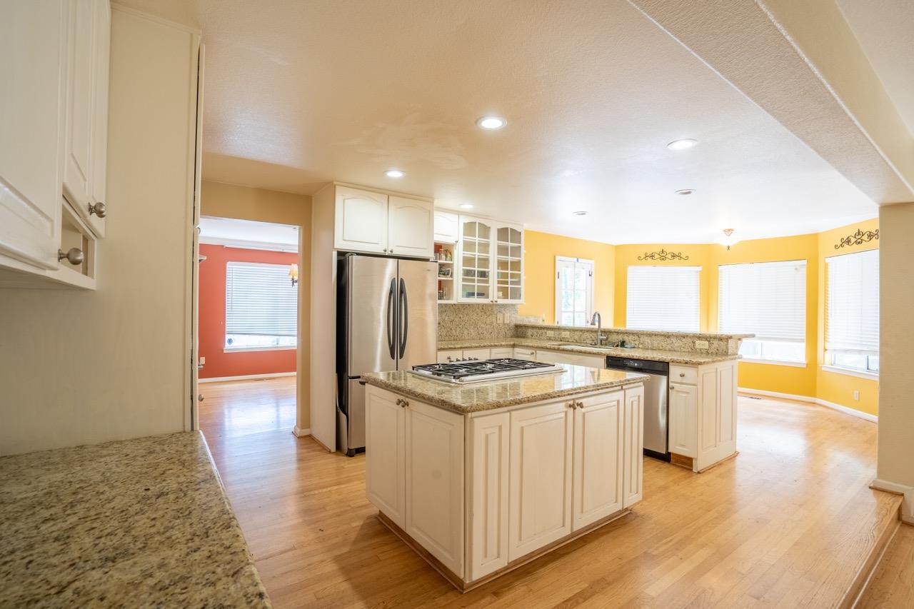 255 Windsong WAY