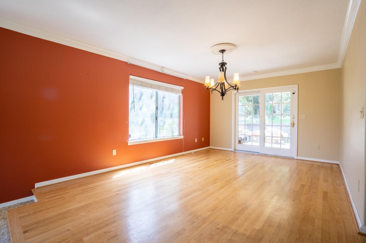 255 Windsong WAY