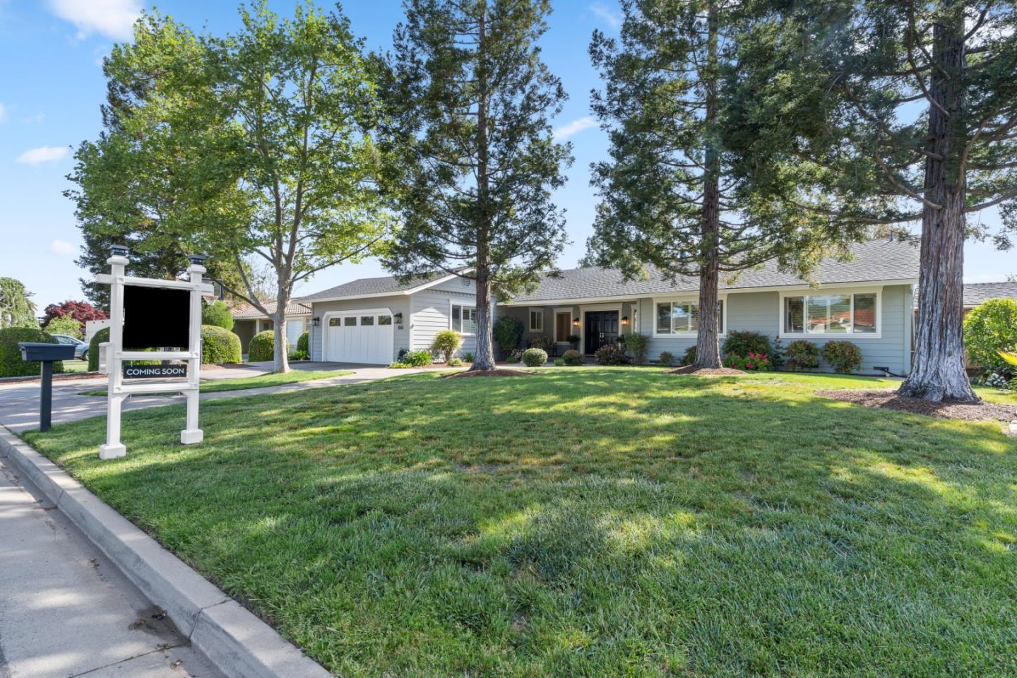 6564 Gillis DR