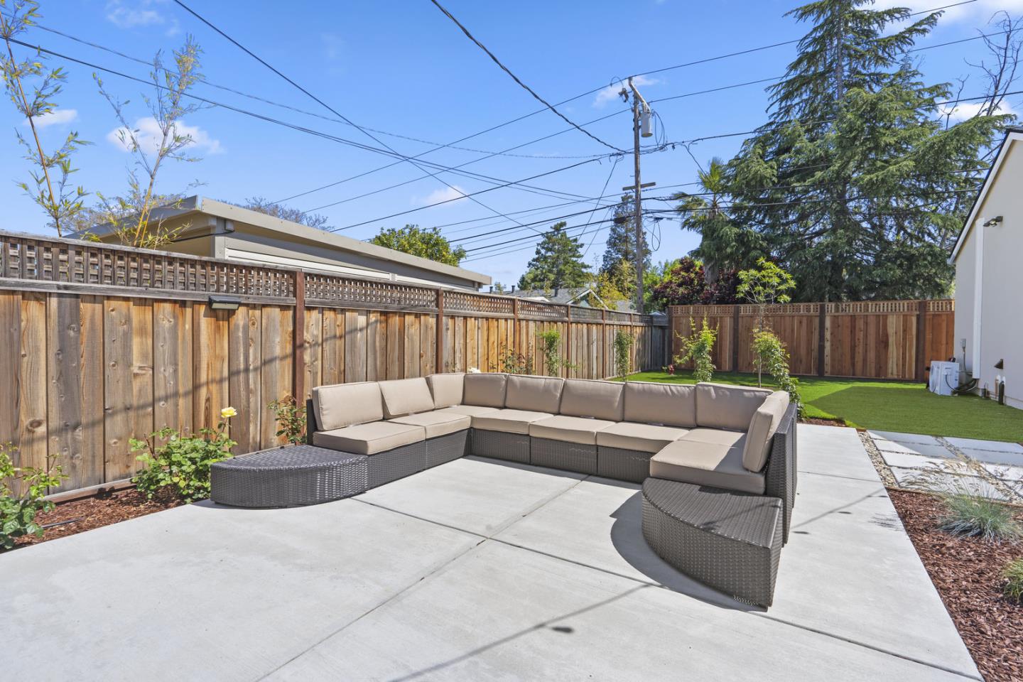 15194 Woodard RD