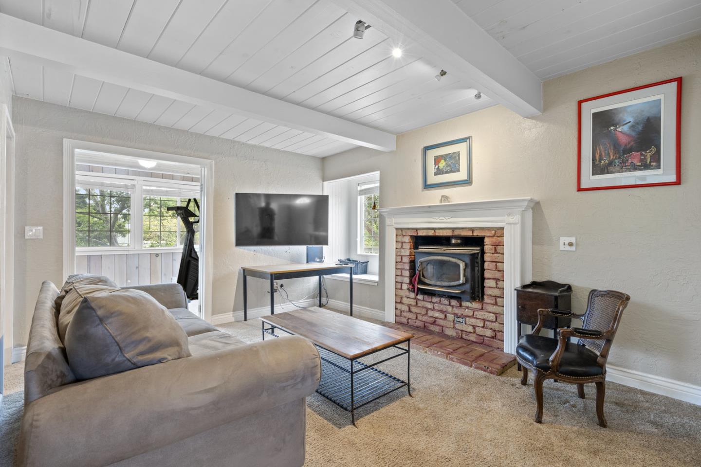 38 Loma AVE