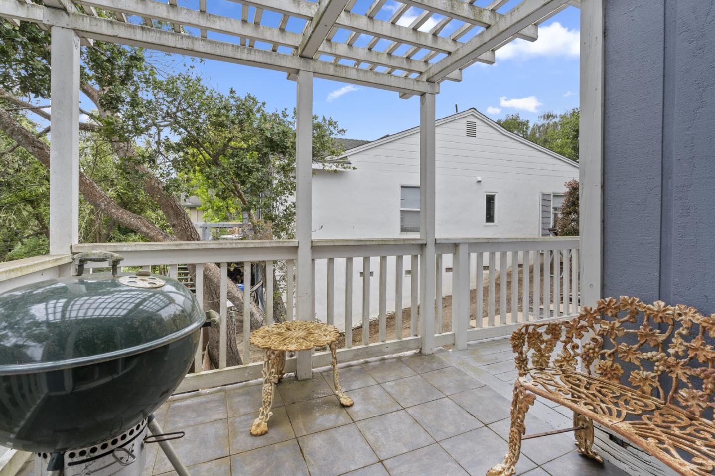 38 Loma AVE
