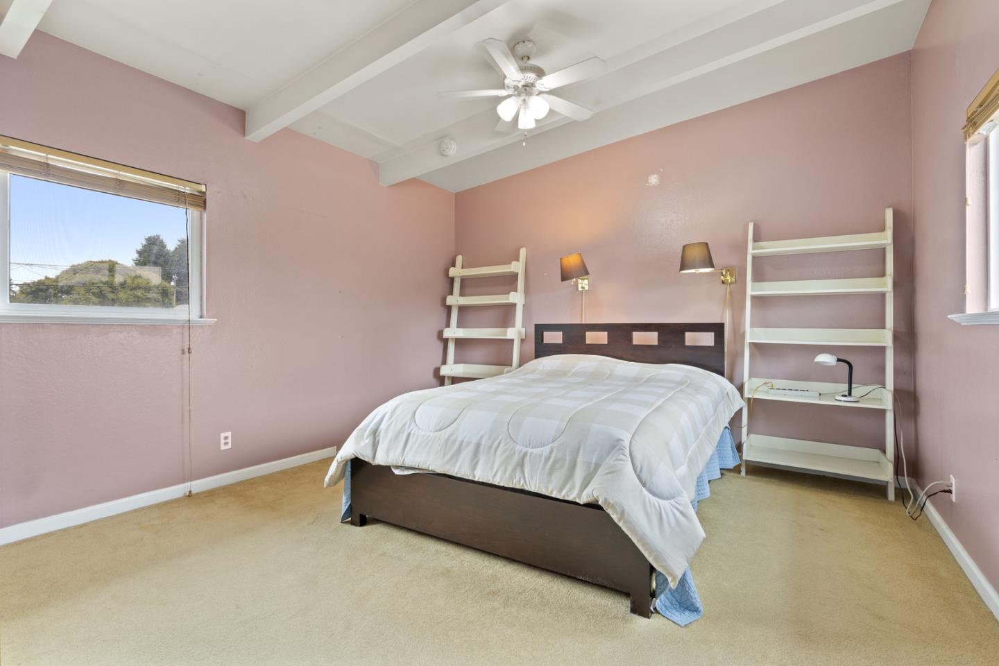 38 Loma AVE