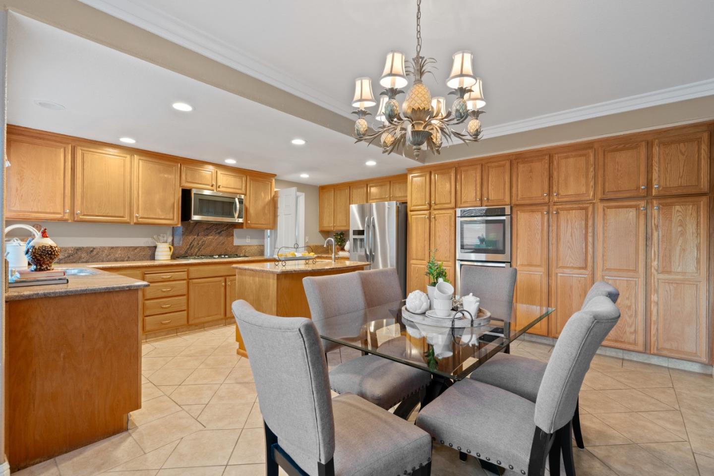17420 Cristina CT