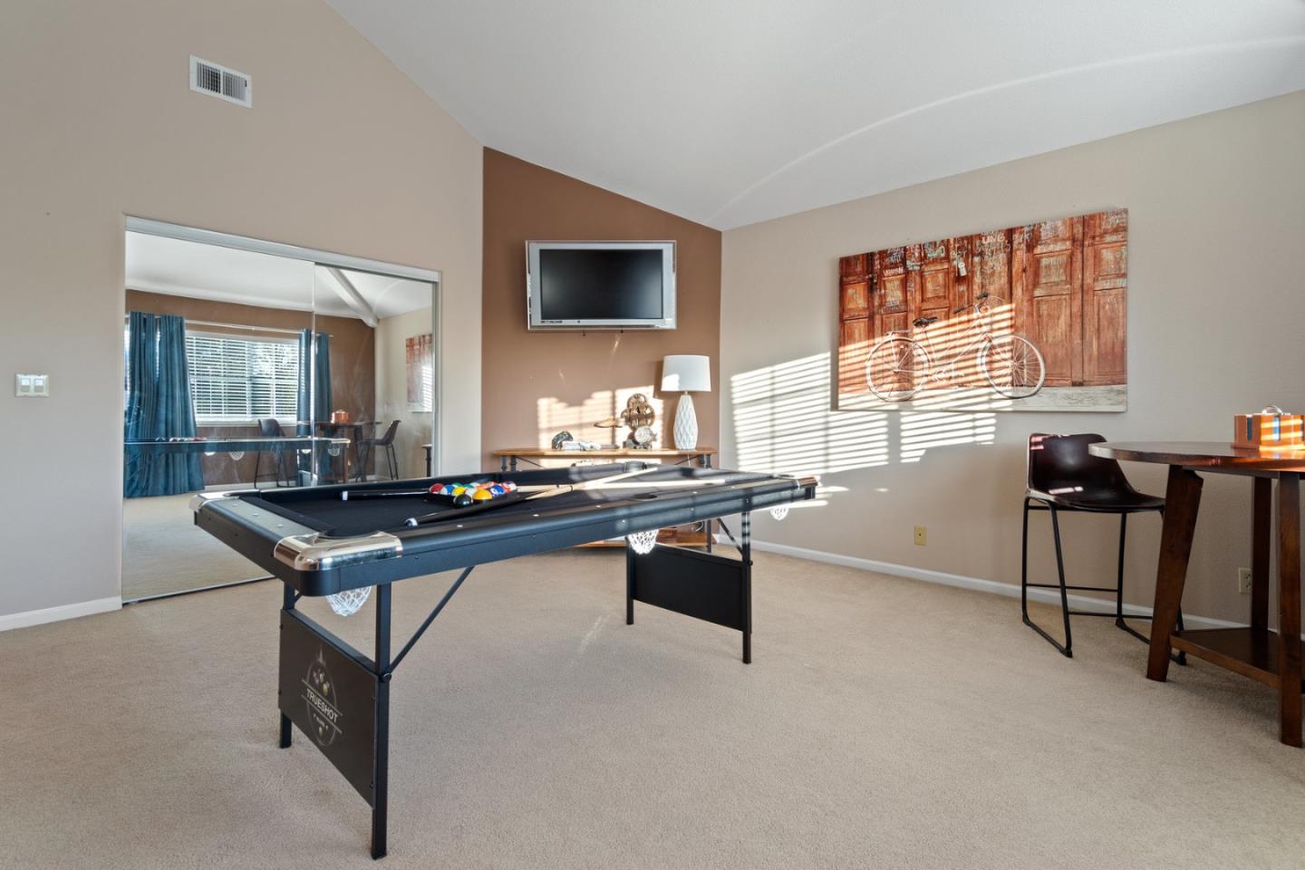 17420 Cristina CT