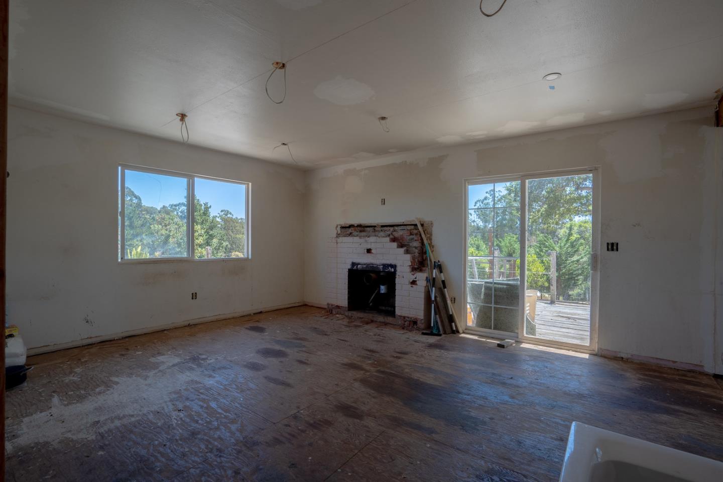 1875 Day Valley RD
