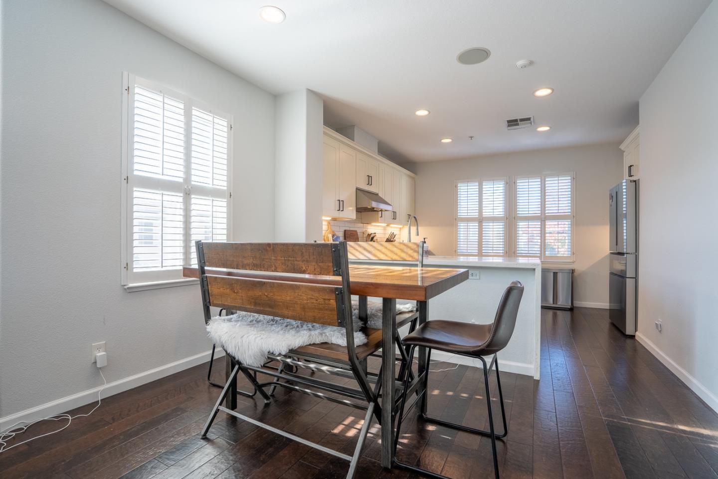 2234 Winepol LOOP