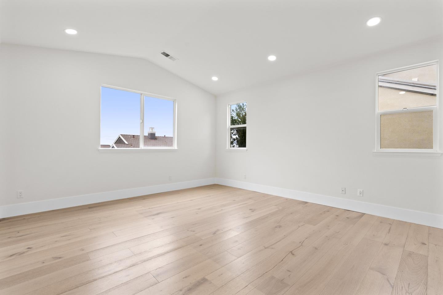 3921 Carracci LN