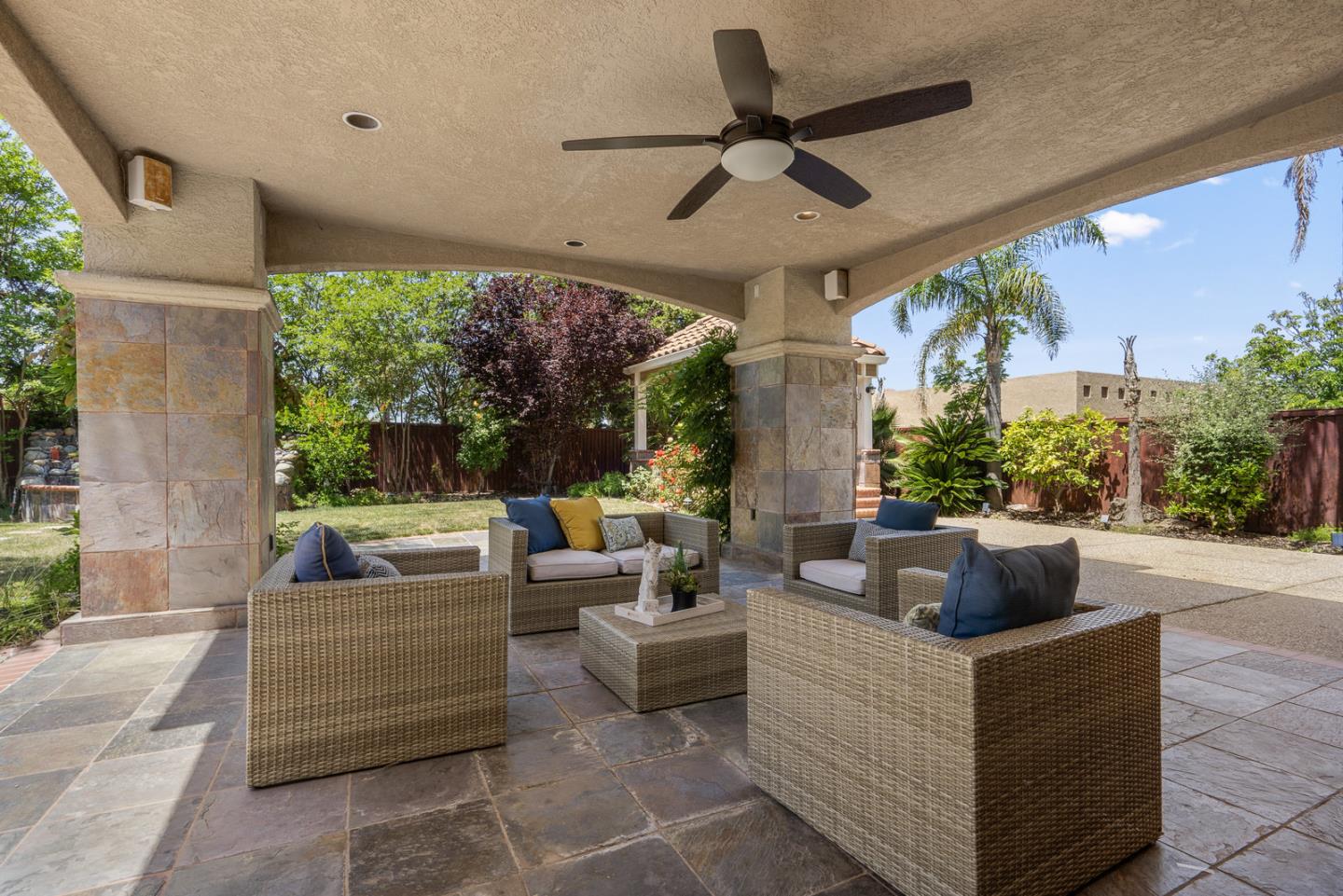 4131 Mackin Woods LN