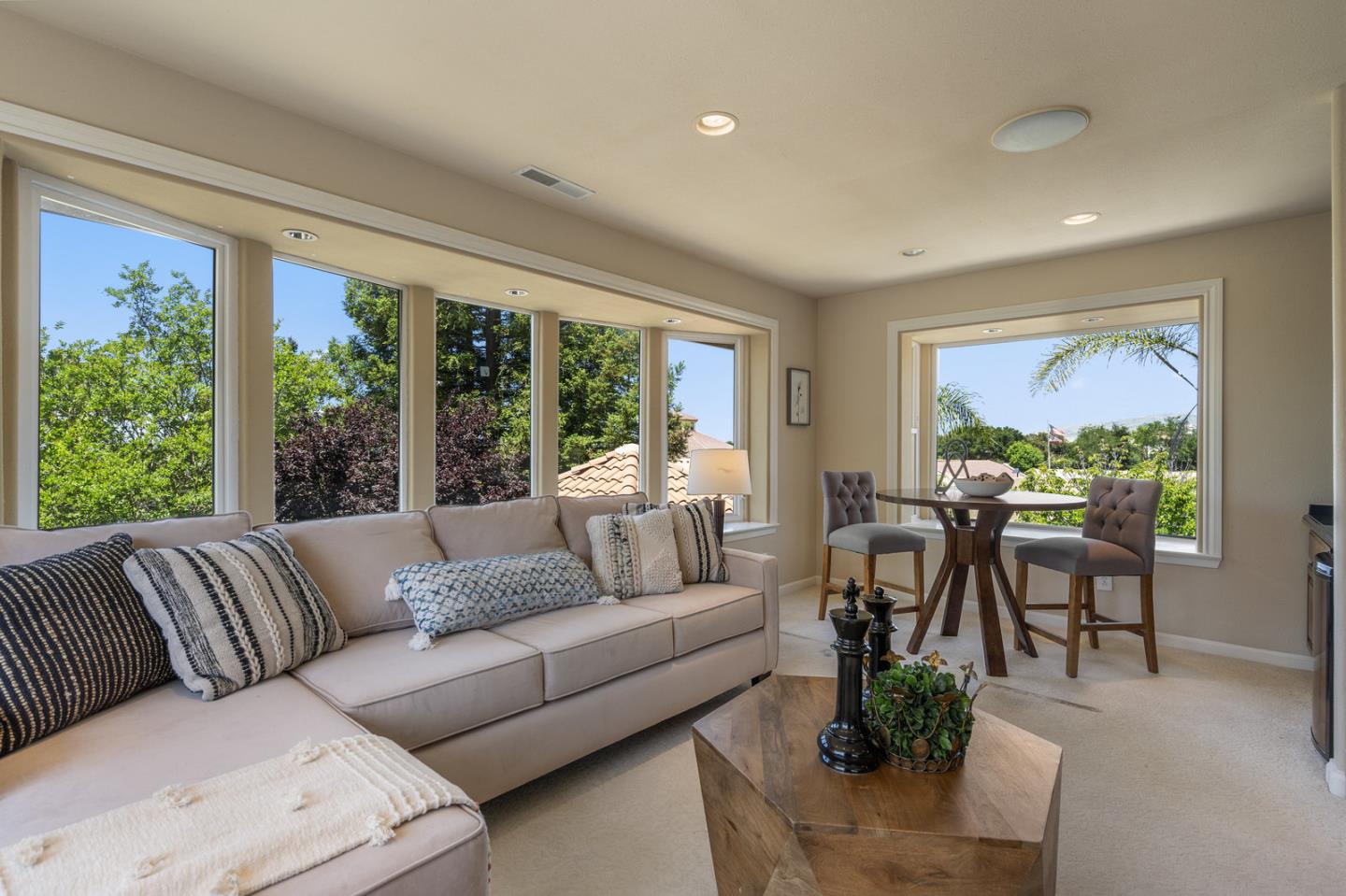 4131 Mackin Woods LN