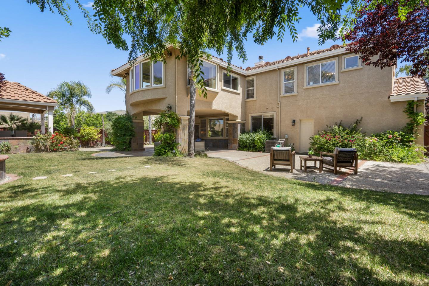 4131 Mackin Woods LN