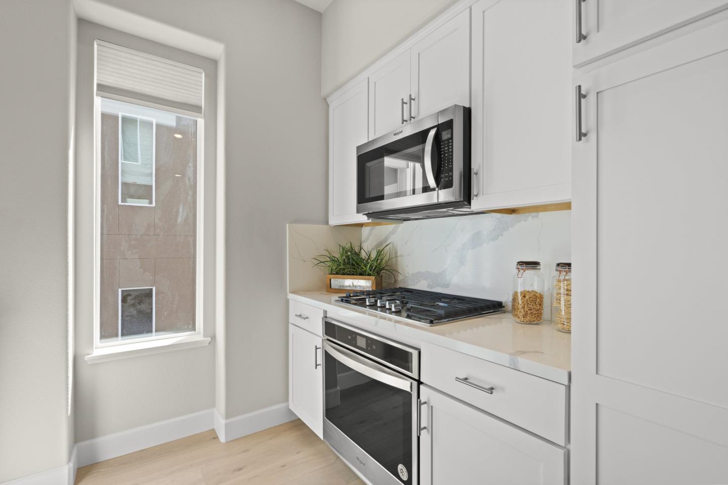 2984 Jayhawkers PL 4