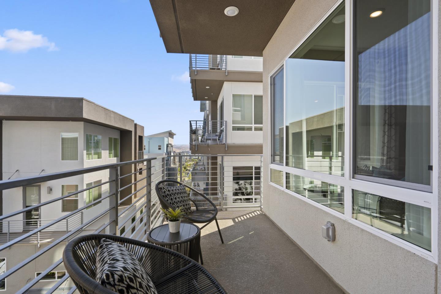 2984 Jayhawkers PL 4