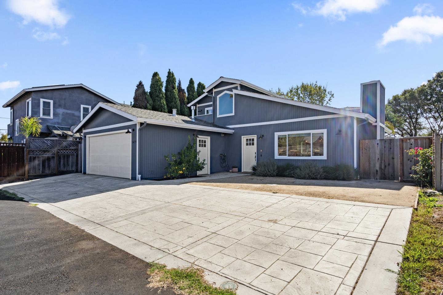 1477 Bulb AVE