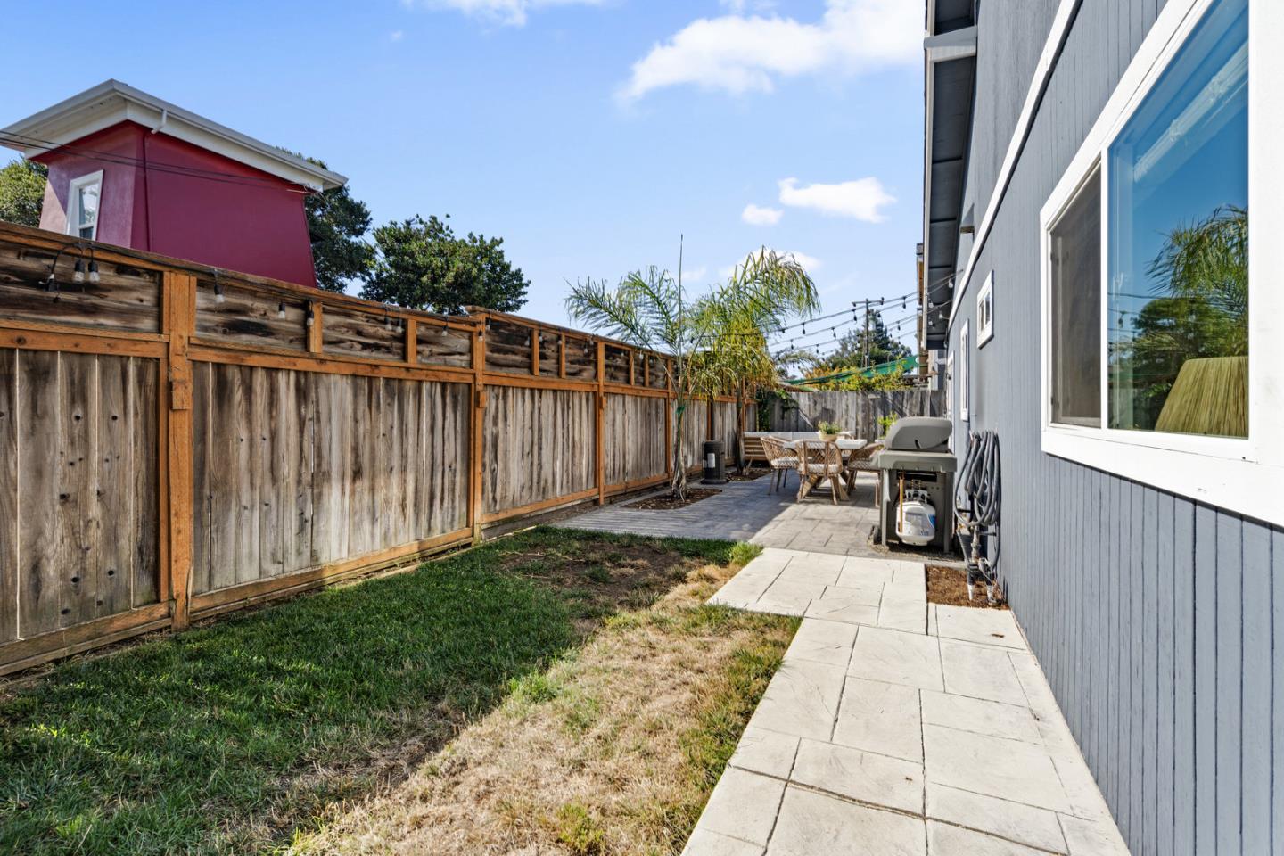 1477 Bulb AVE