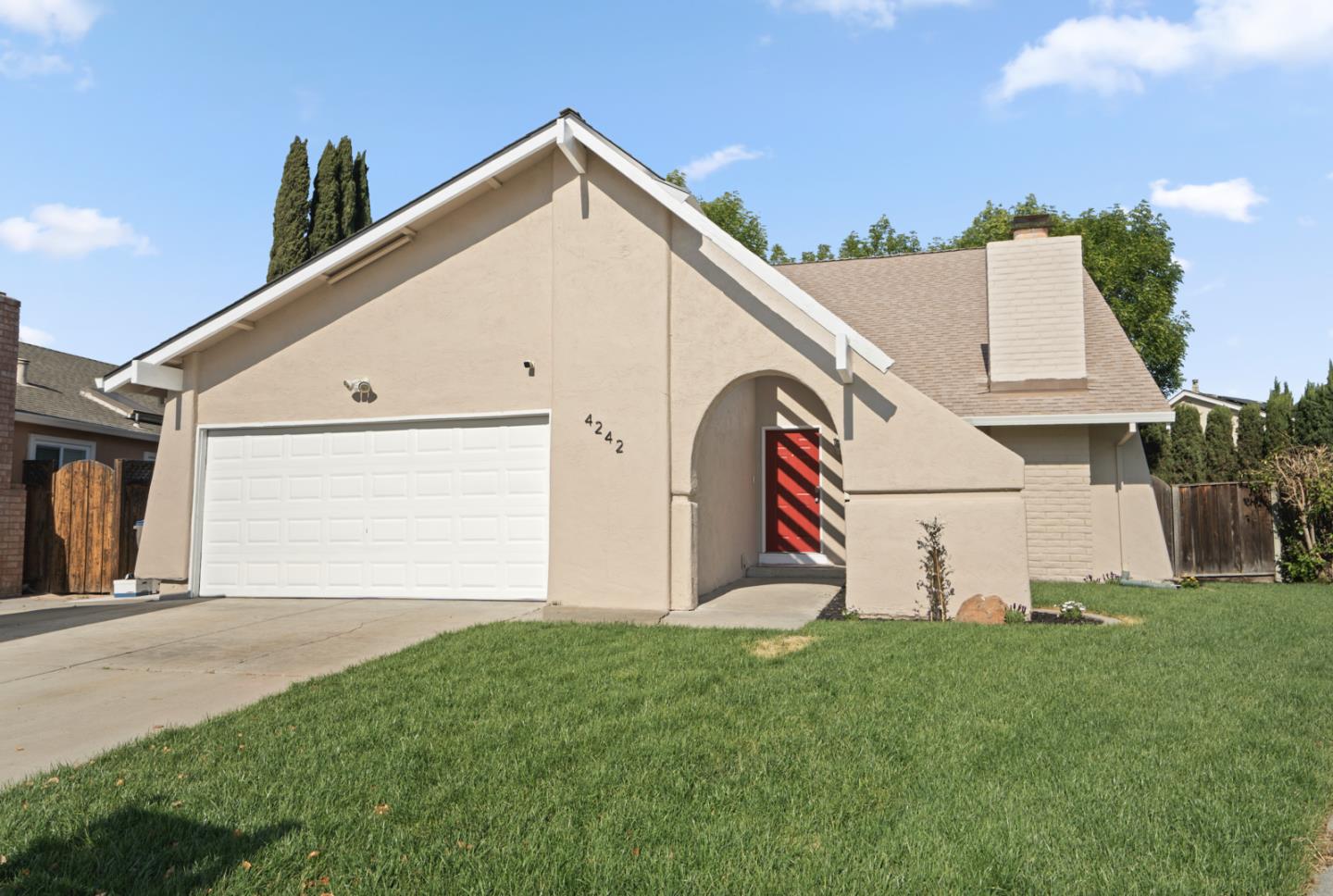 4242 Avon CT