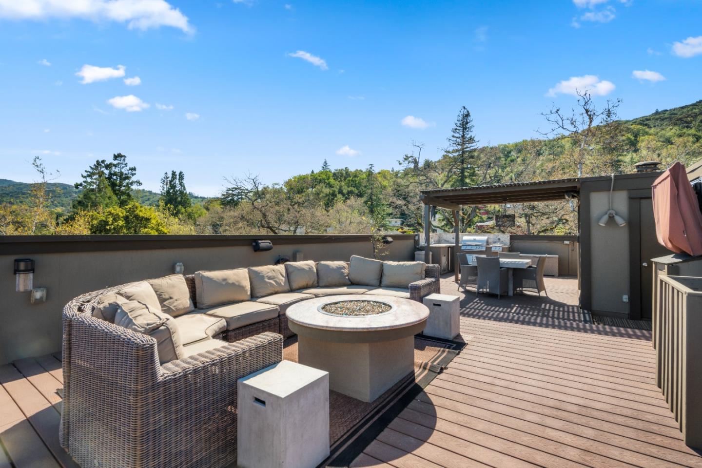 1 Bayview AVE 10