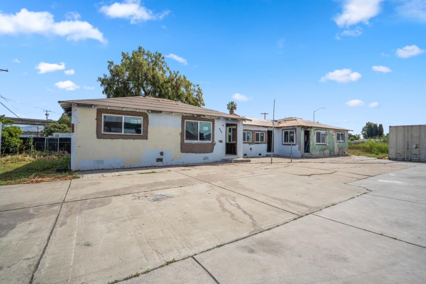 1343 Felipe AVE