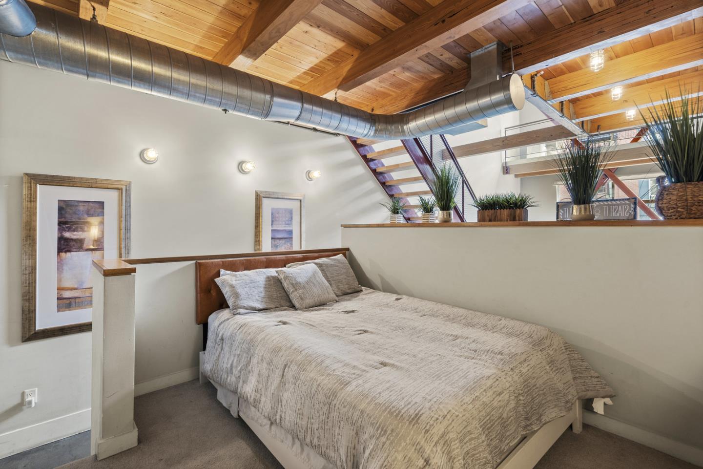 333 Santana ROW 241