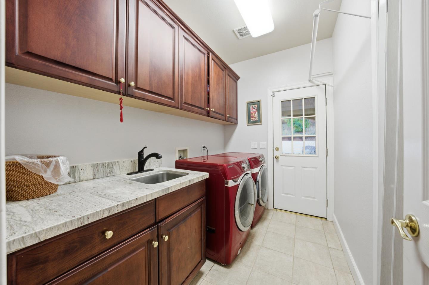 2000 Wellington Drive