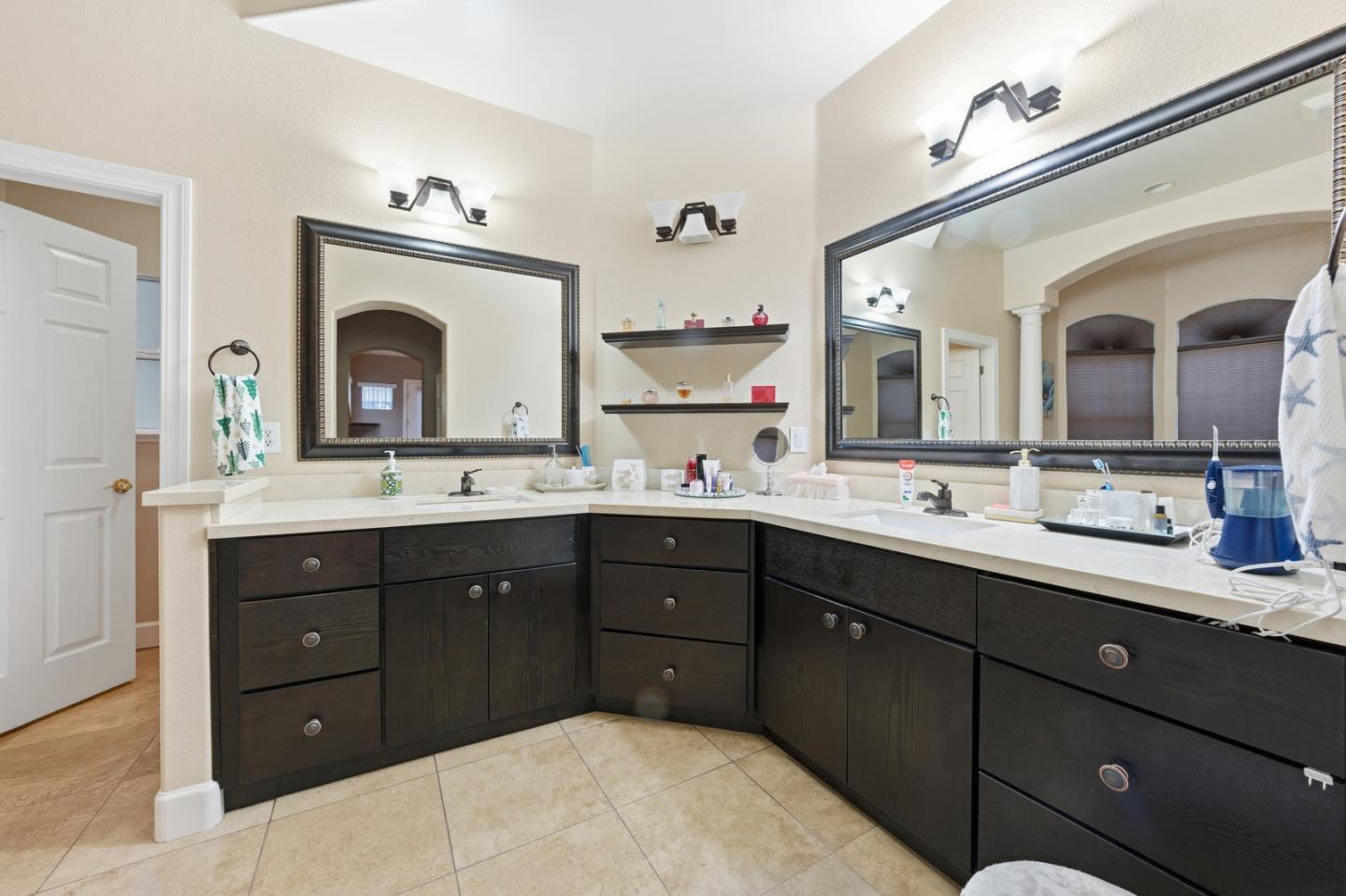 2000 Wellington Drive