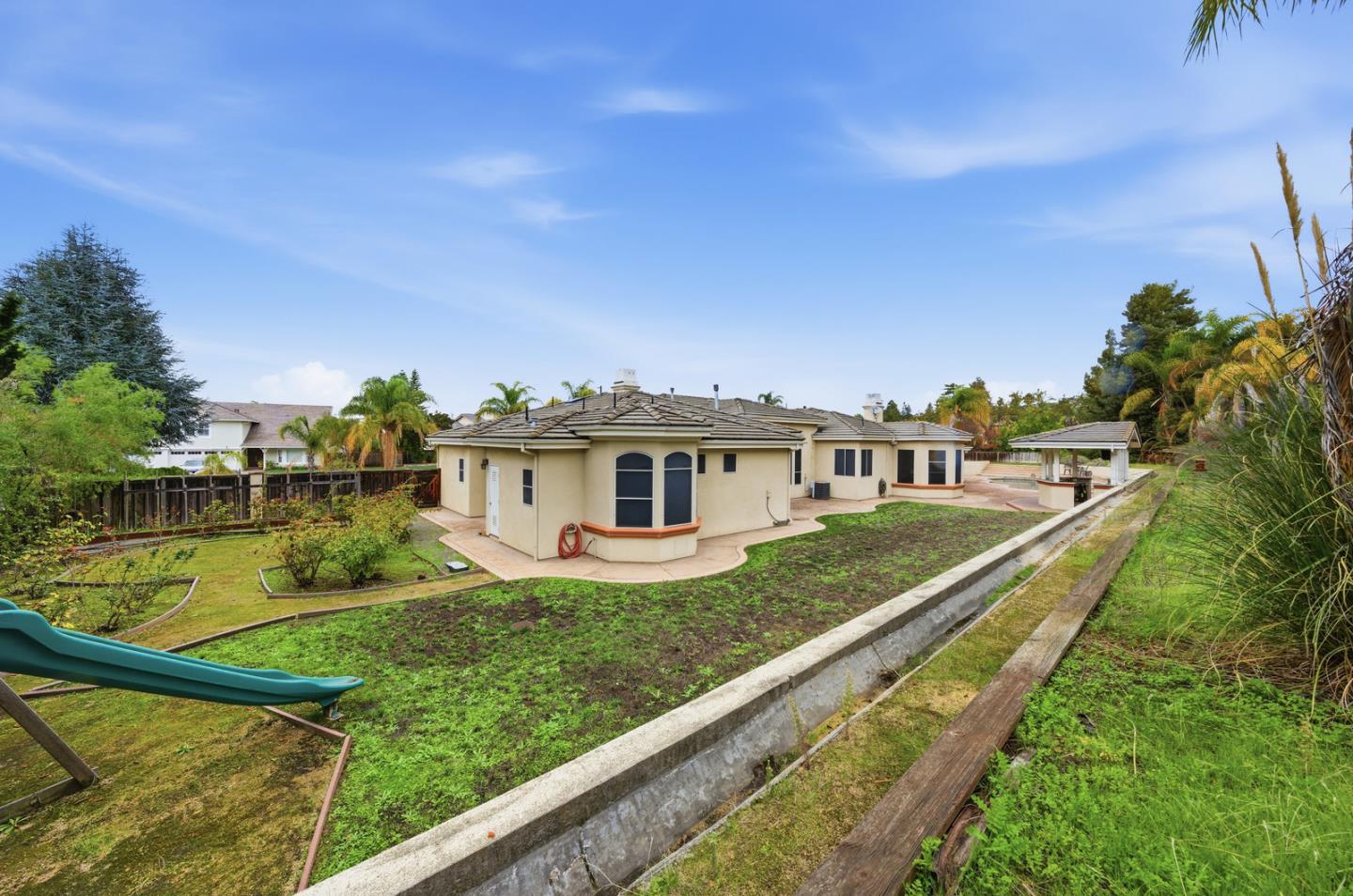 2000 Wellington Drive