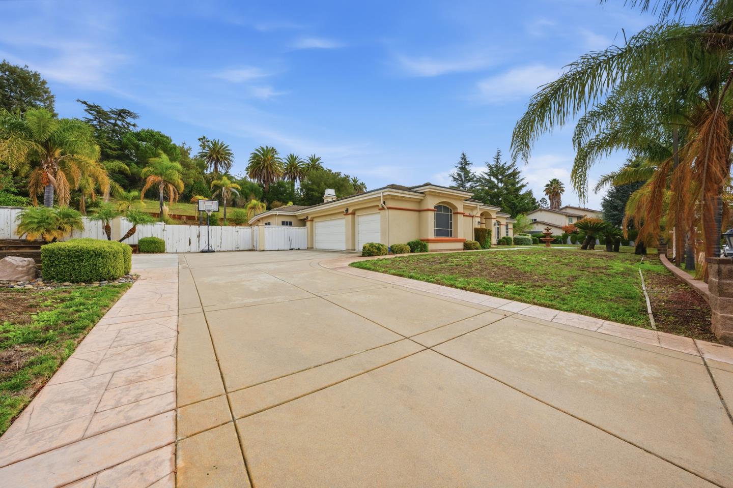 2000 Wellington Drive