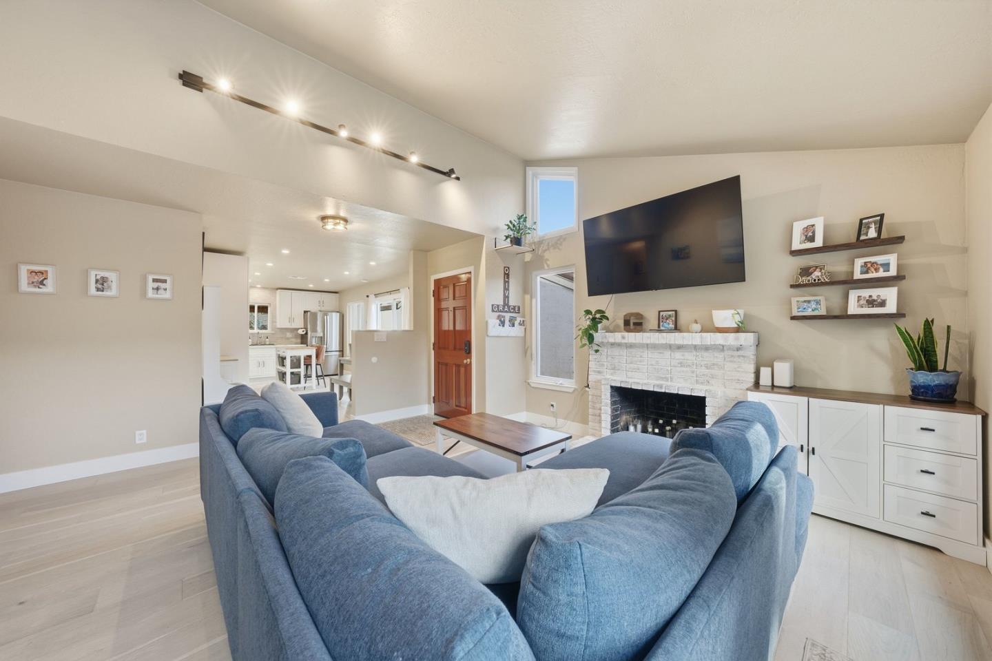 5368 Beech Grove Court