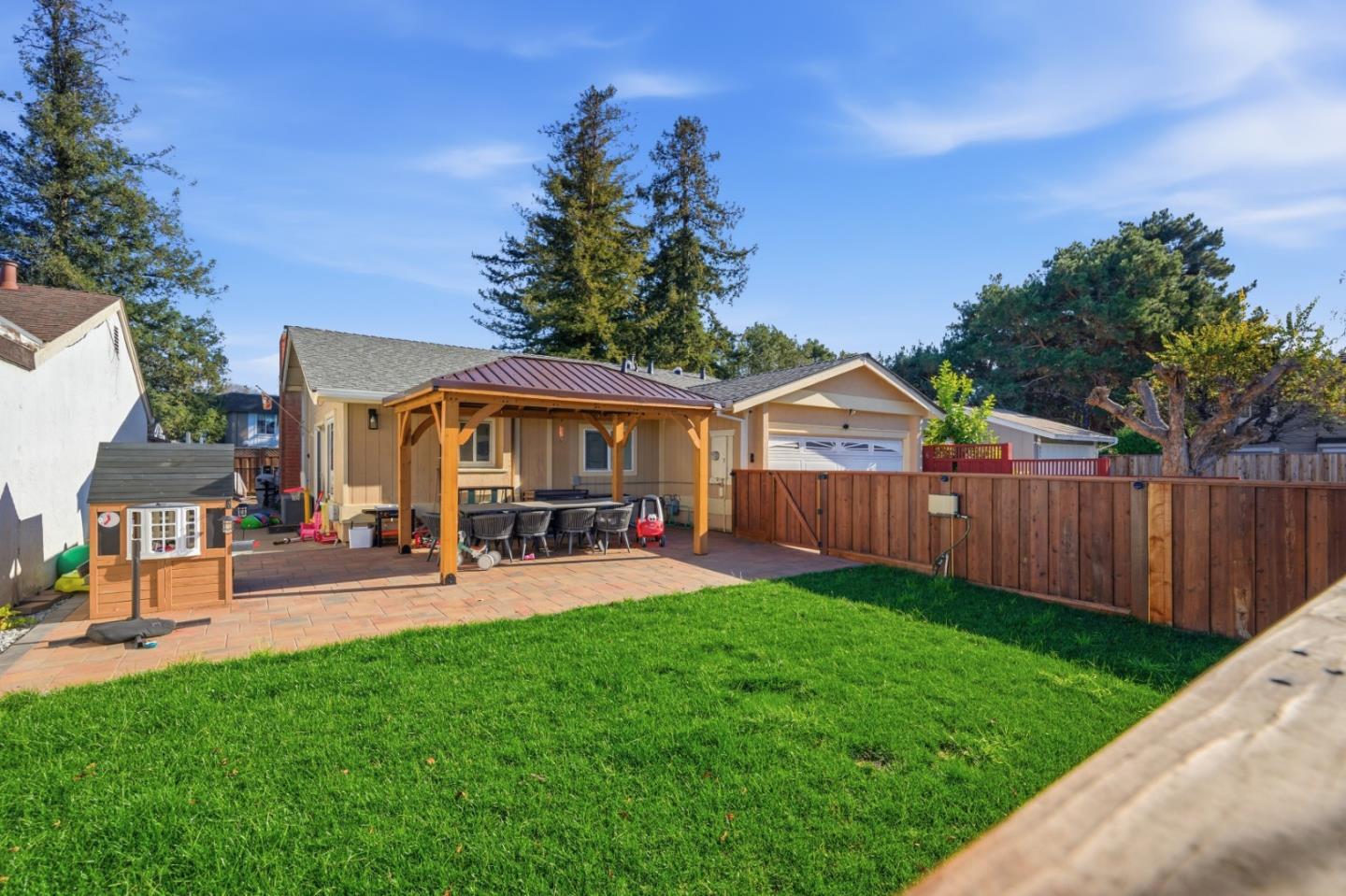 5368 Beech Grove Court