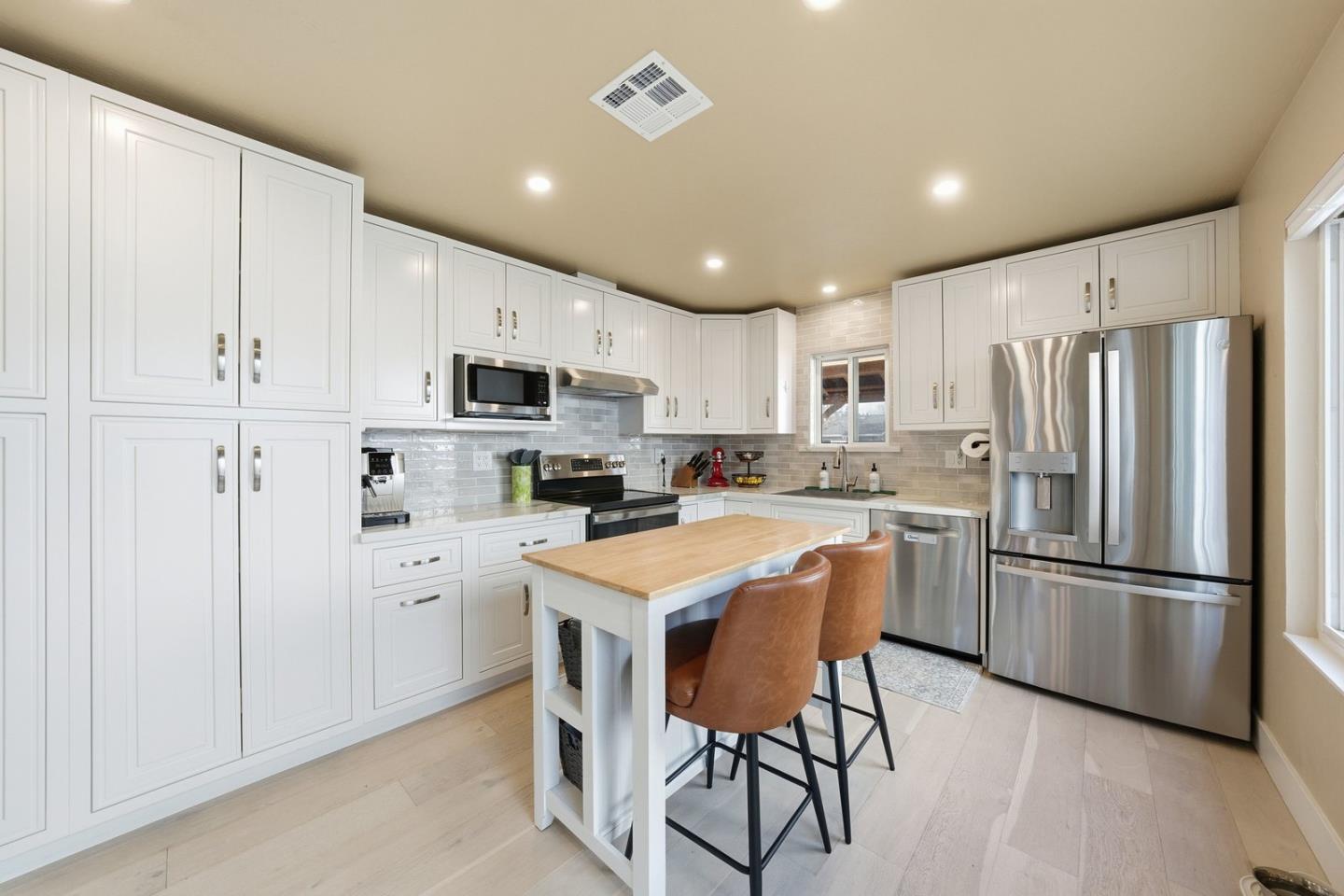 5368 Beech Grove Court