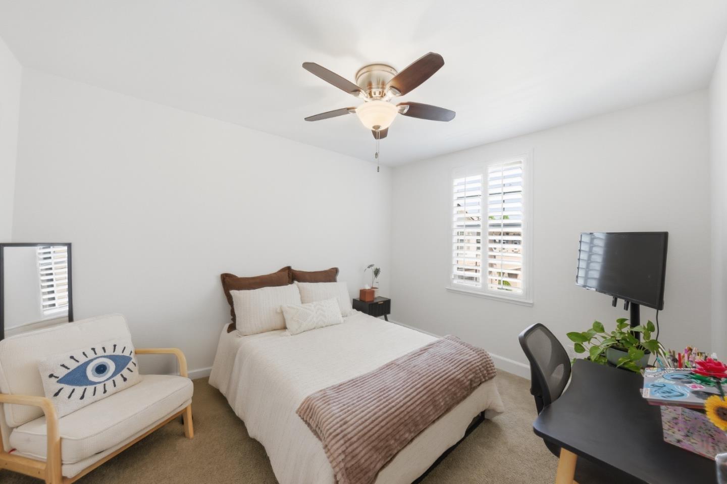 135 Palomino Place