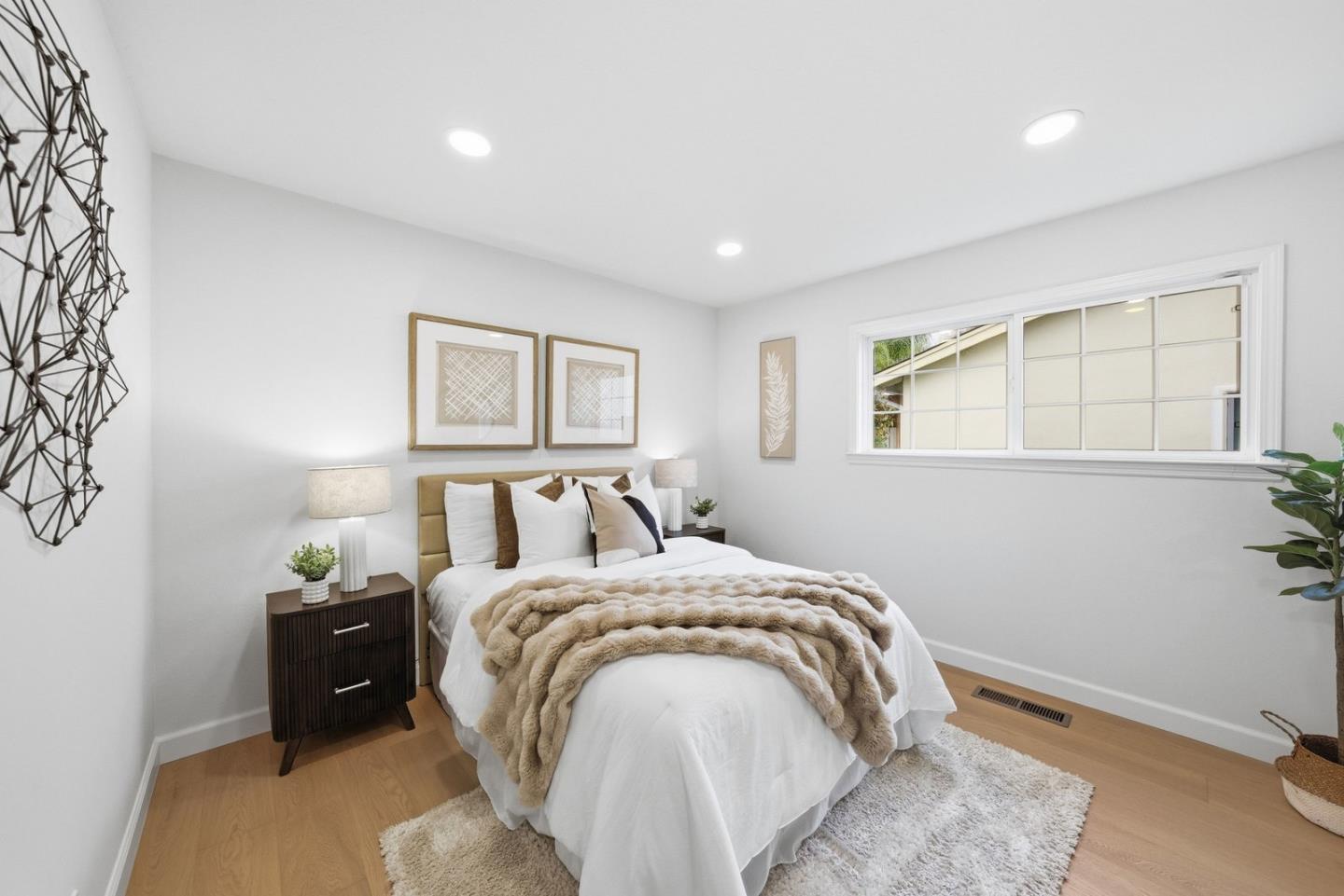 5343 Hounds Estate