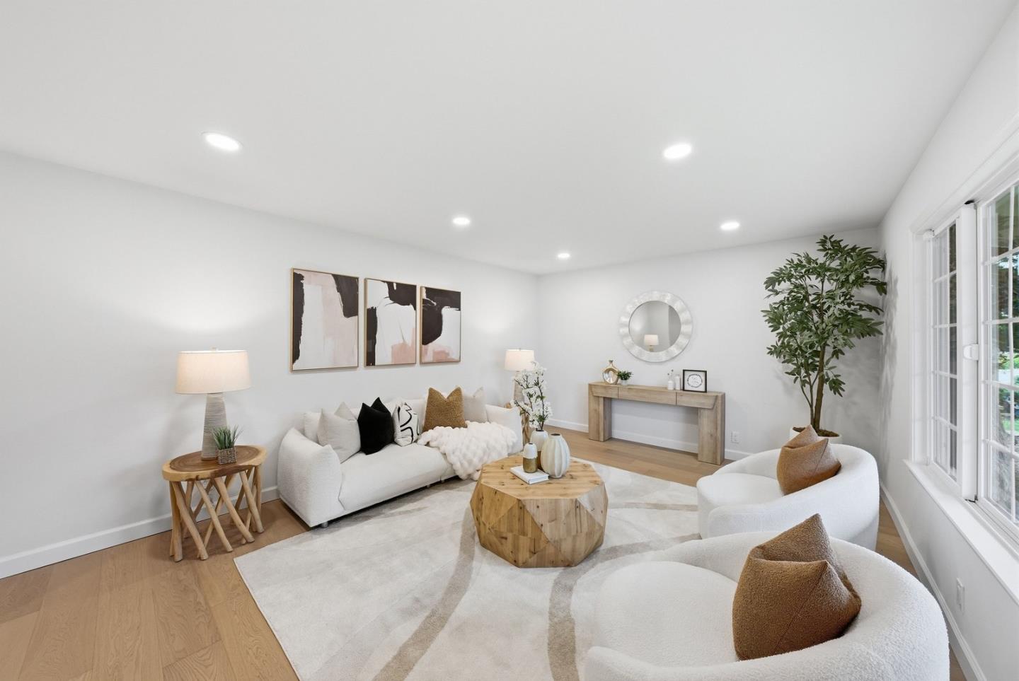 5343 Hounds Estate
