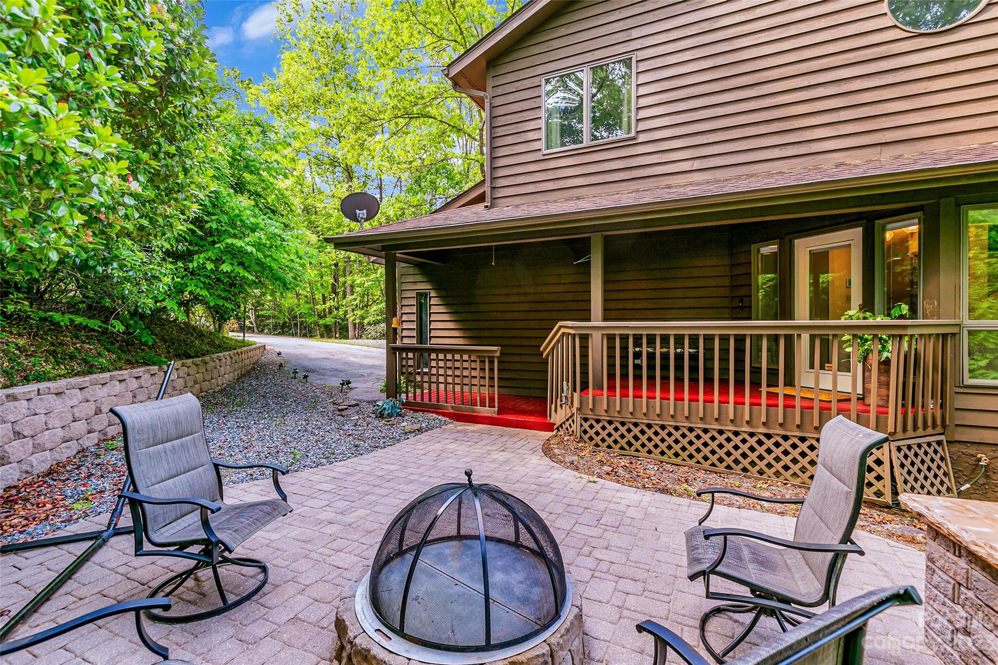 230 Rocky Ridge Road NW